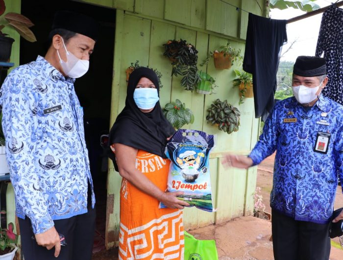 Juma'at Sedekah Oleh ASN Setdakab Lutim